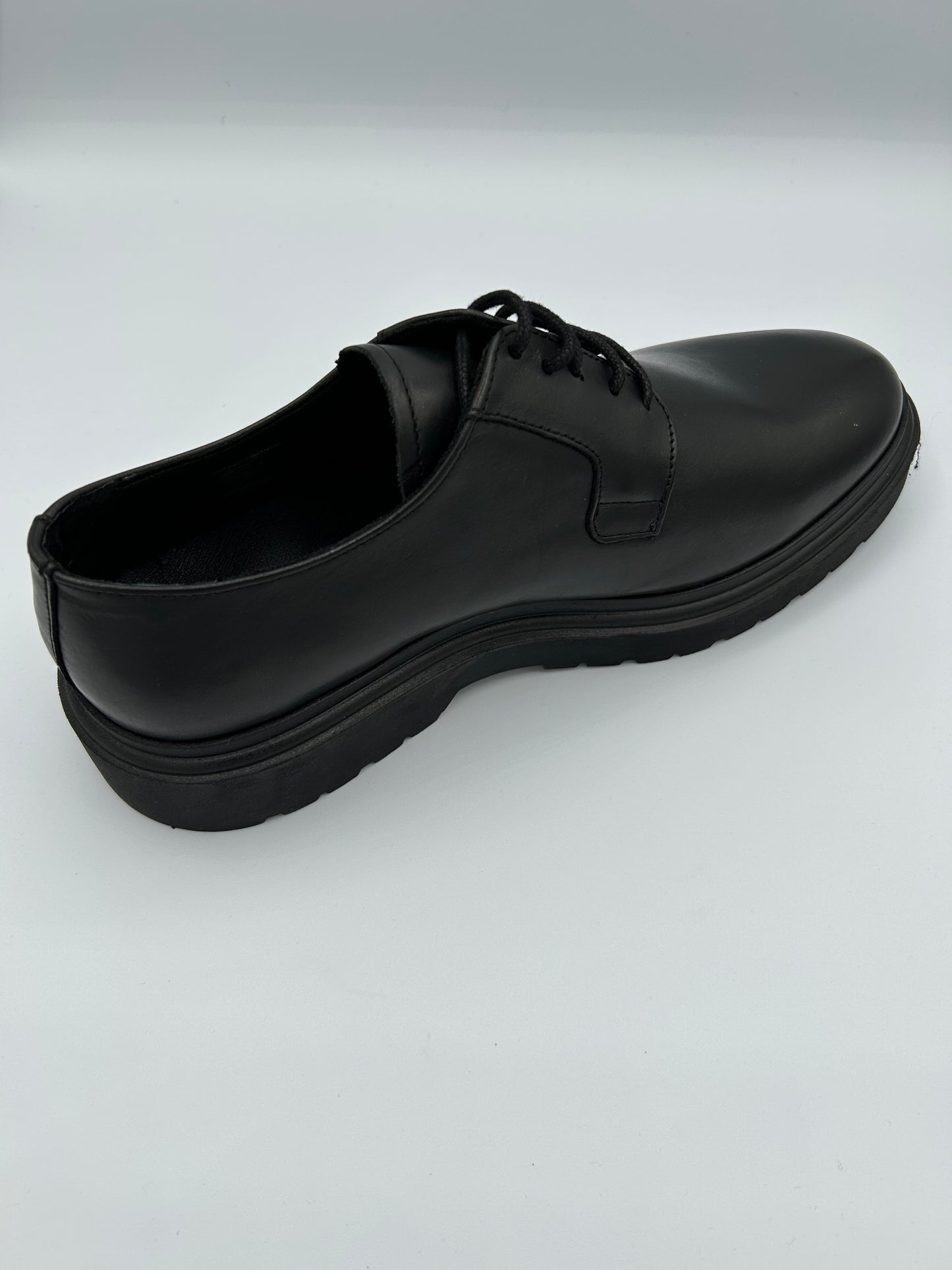 Bruce dress shoe from Simons